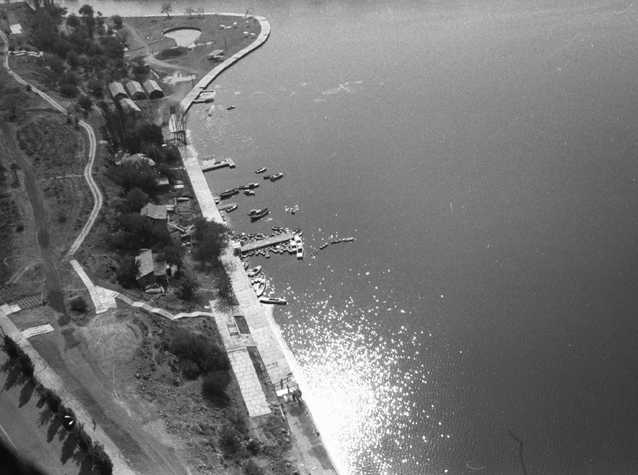 Ереванское водохранилище фото