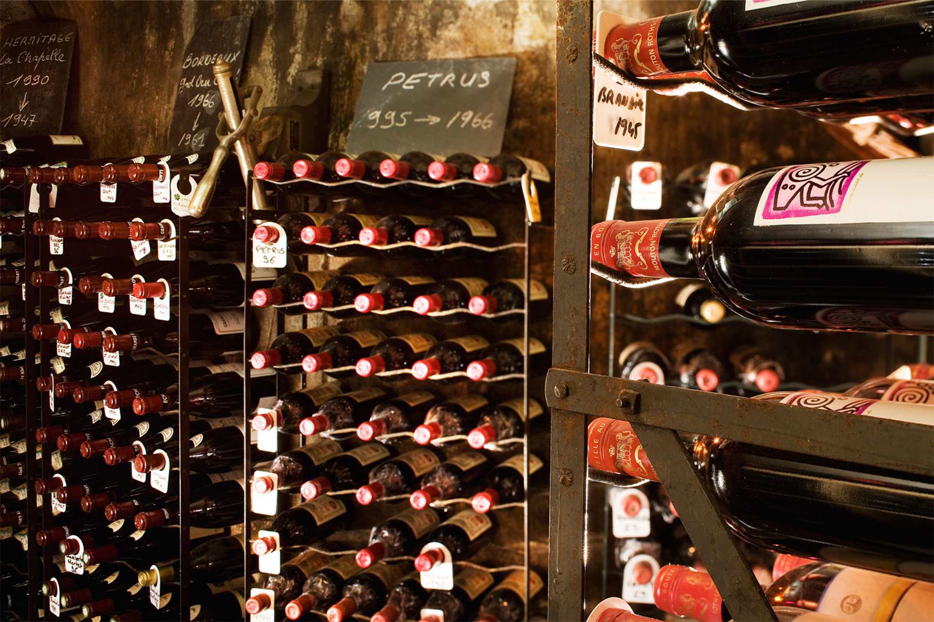 Փարիզի Maison Rostang ռեստորանից 600 հազար եվրոյի գինի են գողացել
