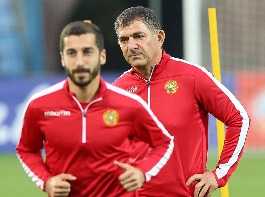 Armenia Football. Armenian Football. Сборная Армении по футболу новости. The best coaches of Armenia.