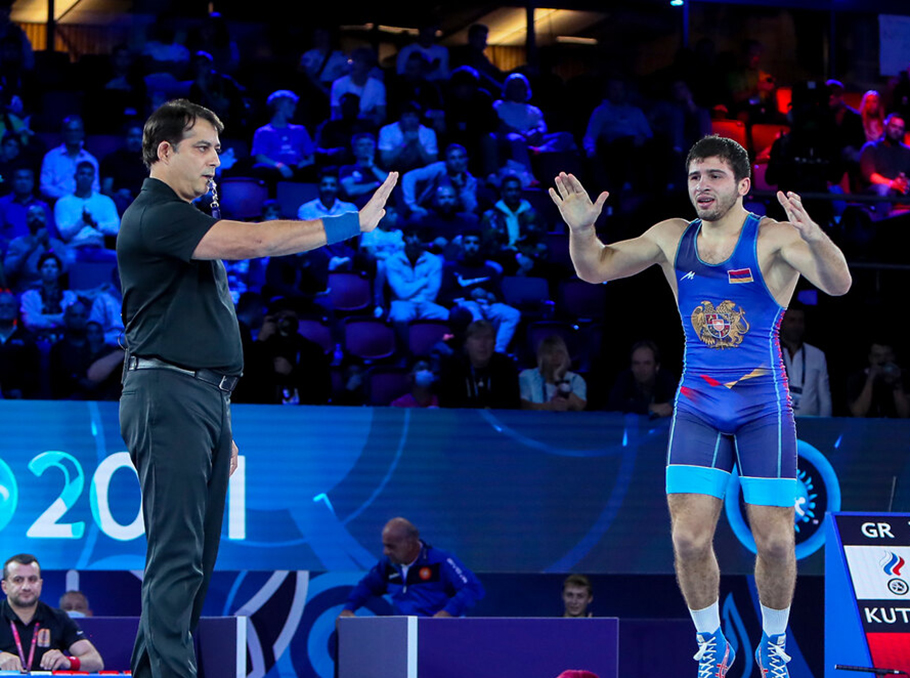 Մալխաս Ամոյանը Մալխաս Ամոյանը