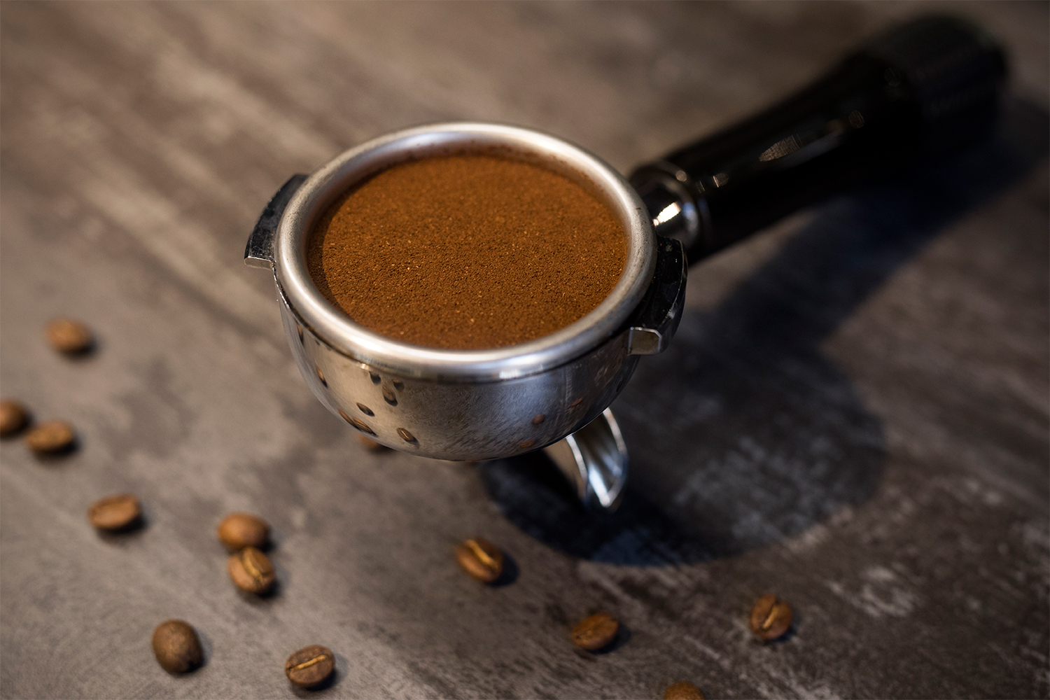 Սուրճի կանոններն ու Երեւանի ռիթմը՝ նորաբաց coffeel բարում 