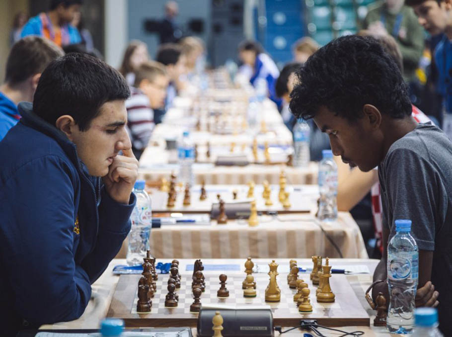 The chess games of Manuel Petrosyan