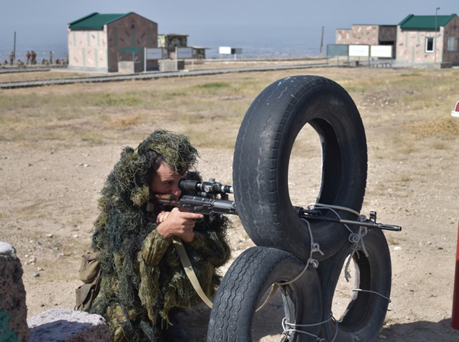 In Armenia, the preparation of snipers of the Southern Military