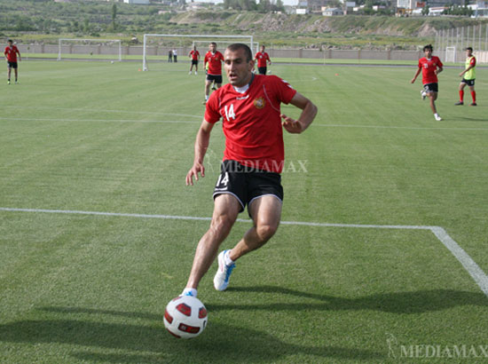 25-летний форвард сборной Армении и кубаньского «Краснодара» Юра Мовсисян 25-летний форвард сборной Армении и кубаньского «Краснодара» Юра Мовсисян