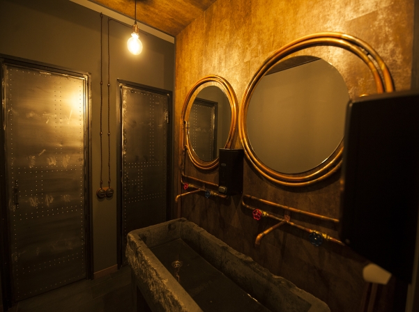 «Հյուգո»` սթիմփանք ոճի առաջին բար-ռեստորանը Երեւանում