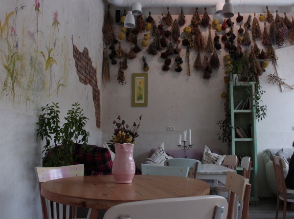 Գյումրիի «Մեղր ու բույս» թեյարանը 