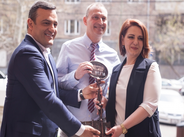 «Երեմյան ակադեմիա»` անգլիական փորձառությամբ եւ հայկական հոգով