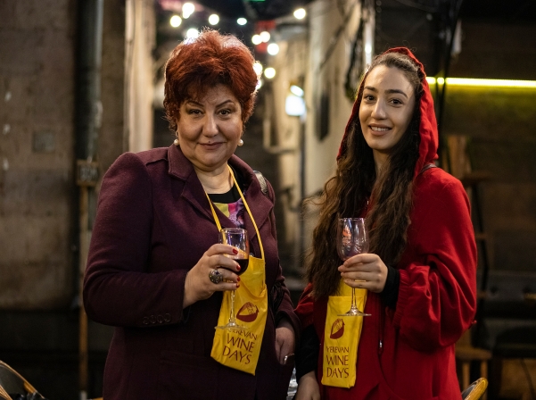 «Երեւանի գինու օրեր»․ անձրեւային, բայց ուրախ