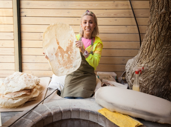 Մեր պատրաստած լավաշը, խորովածն ու տոլման՝ «Պանդոկ Երեւան գետափին» ռեստորանում 