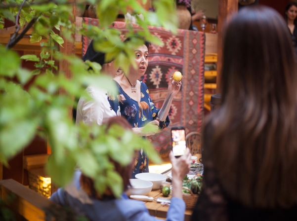 «Ոստան»-ը ներկայացրել է նորացված բակն ու նոր մենյուն