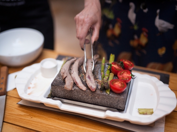 «Ոստան»-ը ներկայացրել է նորացված բակն ու նոր մենյուն