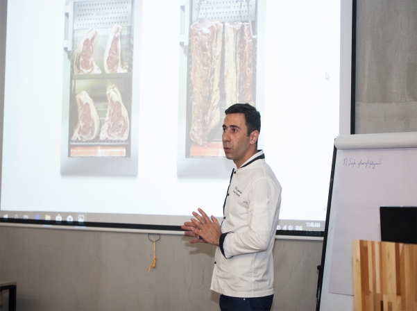 Տաղանդ + միս + hնեցում = խոհարարական գլուխգործոց