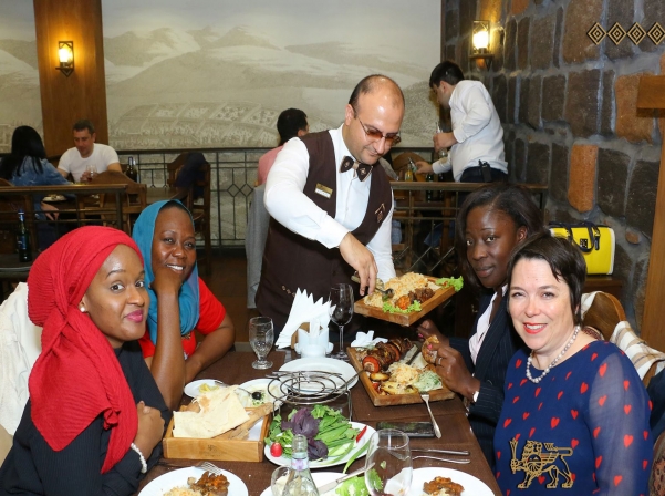 Թեստ 28 հարցից՝ առաջին քայլը մատուցող դառնալու ճանապարհին