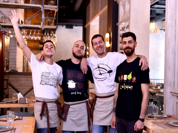 «Լավաշ»-ը սու-շեֆ է հրավիրում