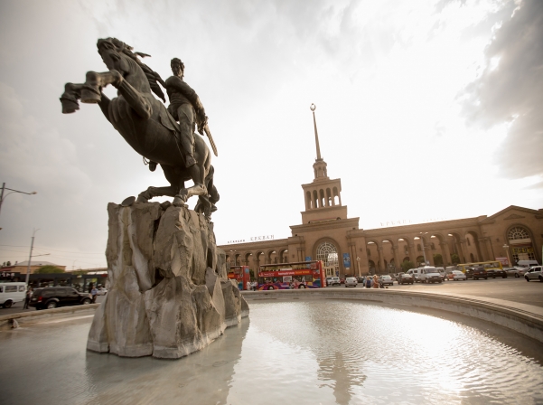 Convivial Reunion-ն ու Երվանդ Քոչարի սիրելի աղանդերը 