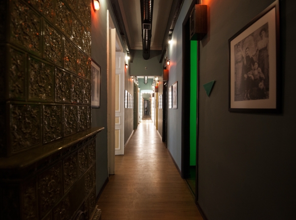 5 սրճարան մեկում. Երեւանում բացվել է անսովոր «Roomz»-ը