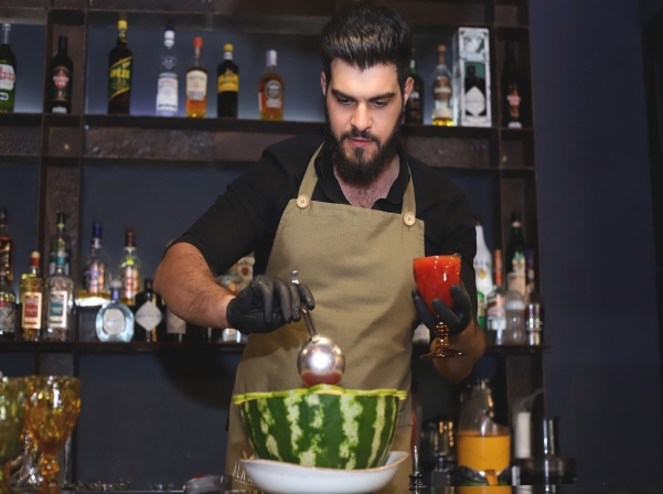 Վարդավառը եւ ձմերուկի սեզոնի բացումը «Ծիրանի»-ում, «Ոստան»-ում եւ «Ալյասկա»-ում