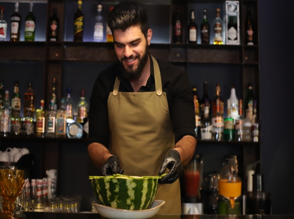 Վարդավառը եւ ձմերուկի սեզոնի բացումը «Ծիրանի»-ում, «Ոստան»-ում եւ «Ալյասկա»-ում