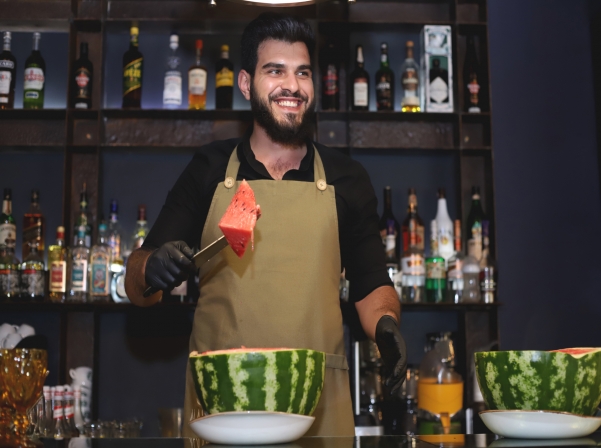 Վարդավառը եւ ձմերուկի սեզոնի բացումը «Ծիրանի»-ում, «Ոստան»-ում եւ «Ալյասկա»-ում