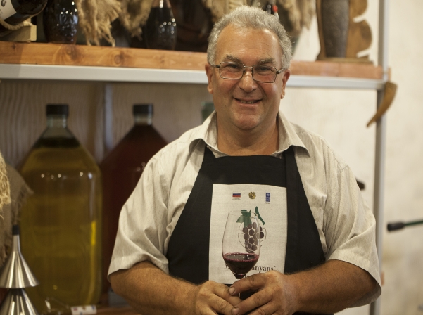 «Մնացականյանների Գաստրո բակը» հրավիրում է Ղարշմ ուտելու