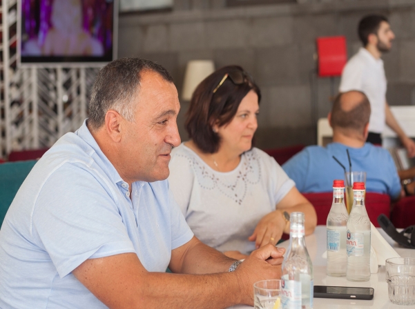 Հայկական խորովածը ռուսերենով «համեմող» Youtube-ի աստղ Ժորժը