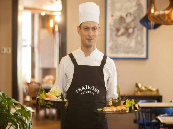 Ալեքսանդրը Հայաստանում սուշիի հեղափոխություն է անում