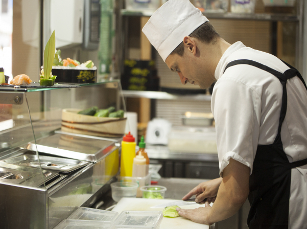 Ալեքսանդրը Հայաստանում սուշիի հեղափոխություն է անում