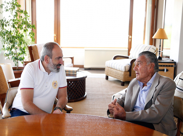 Փաշինյանն այցելել է «Տիեռաս դե Արմենիա»