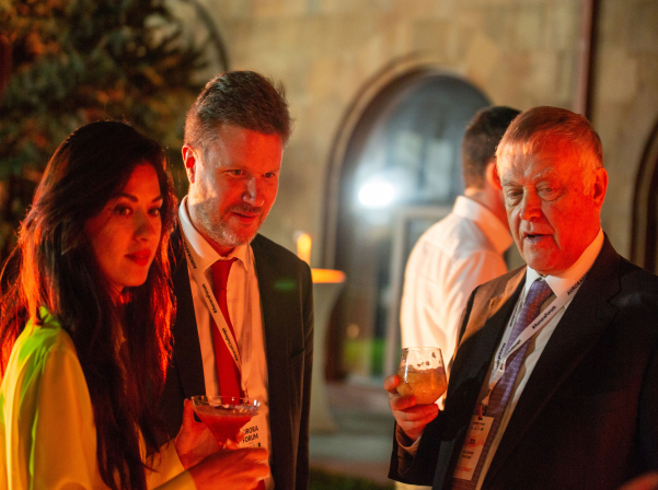 «Ավրորա»-ի հյուրերն այցելել են ԱՐԱՐԱՏ թանգարանի գանձարան