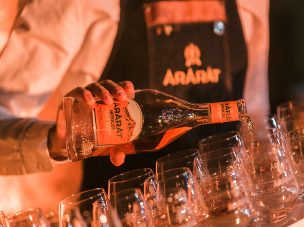 «Ավրորա»-ի հյուրերն այցելել են ԱՐԱՐԱՏ թանգարանի գանձարան