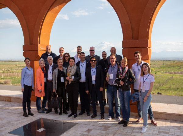 Հայկական բարմենական արվեստի վերելքի ճանապարհը