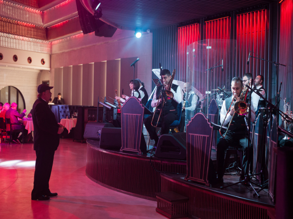 «Լիվինգսթոն». հեղինակային ուտեստներ՝ «թռչնի թեւերին»