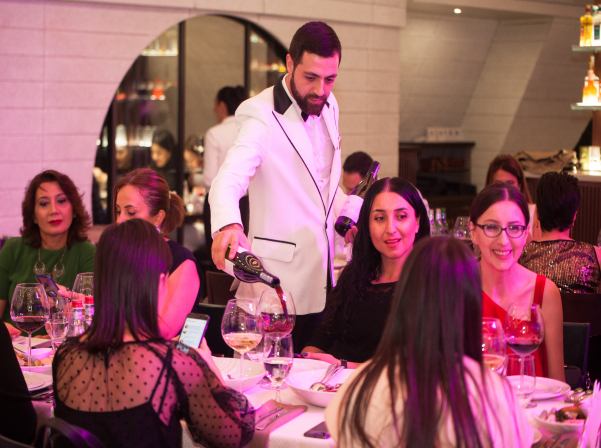 «Լիվինգսթոն». հեղինակային ուտեստներ՝ «թռչնի թեւերին»