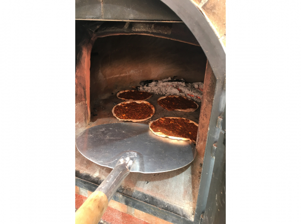 Հայկական վեգան խոհանոցի մասին աշխարհին պատմող Լենան