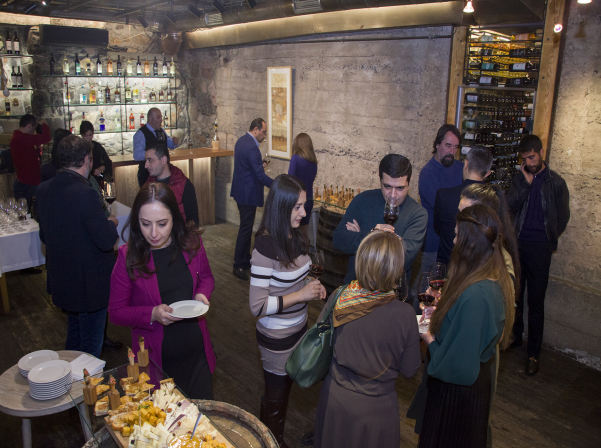 Rikars Wine: тосканский опыт и армянское сердце  