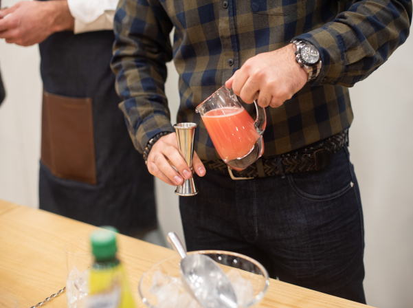 Կոկտեյլներ ամանորյա սեղանի համար. ուրբաթ երեկոն «Արարատում»