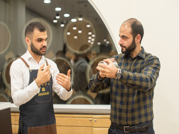 Կոկտեյլներ ամանորյա սեղանի համար. ուրբաթ երեկոն «Արարատում»