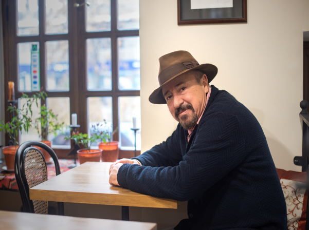 Ժիրայր Ավանյանի՝ «Դոլմամայի» «անտիպոդ» «ՍՖ Բիստրոն»