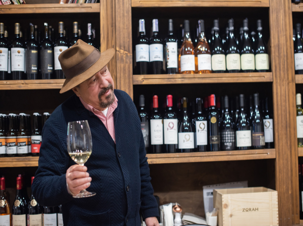 Ժիրայր Ավանյանի՝ «Դոլմամայի» «անտիպոդ» «ՍՖ Բիստրոն»