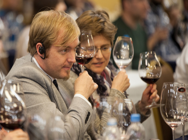 Riedel-ի գավաթներ` հատուկ Արենի գինու համար