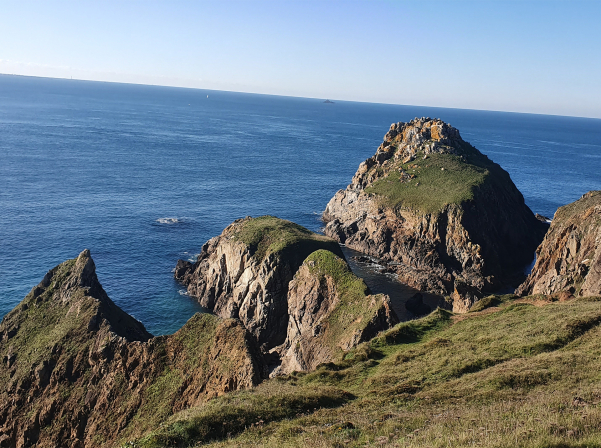 Բրետանի ափից՝ Երեւանի կենտրոն 