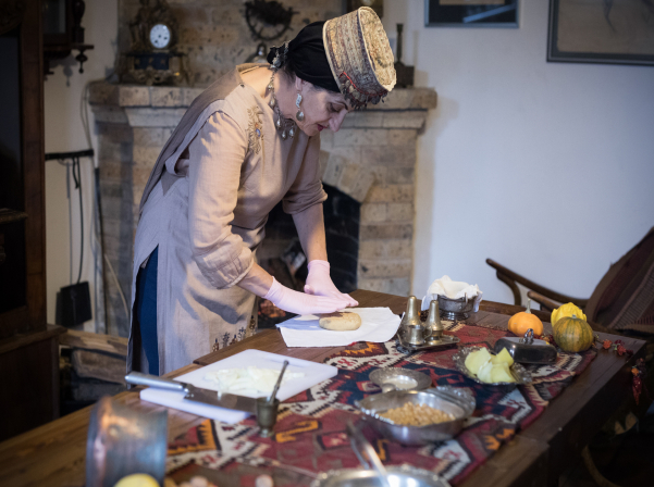 «Թոփիկ», «Ագուլիսյան», տնական օղի՝ թանգարան-սրճարանում