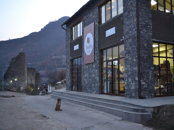 Վազգեն Խաչիկյանի «հեղափոխական եւ հակահեղափոխական ճագարը» 