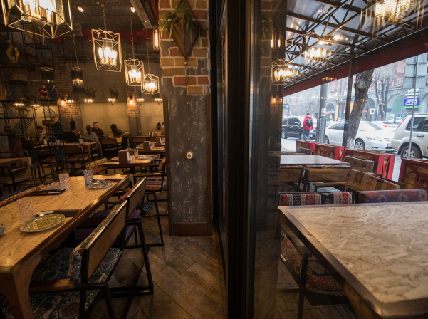 «Էթնոլոֆթ». Ռեստորանների փողոցի էթնիկ անկյունը