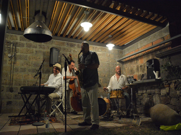 2 տարեկան Gouroo Club & Garden-ը, նոր խանութն ու կարանտինը