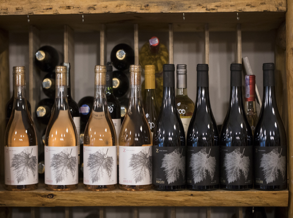 Zara Wines` Արենիի երեք երանգները