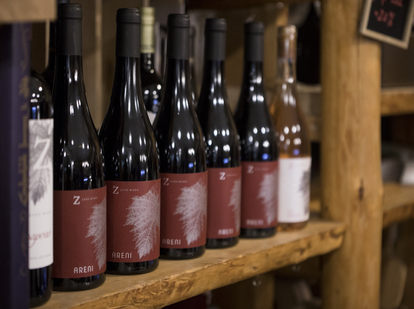 Zara Wines` Արենիի երեք երանգները