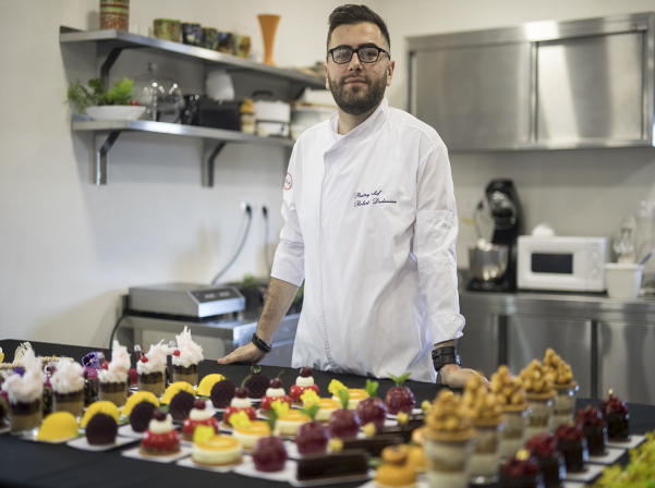 22-ամյա հրուշակագործը, 1 մլն մակարոնսի նպատակն ու «օգտակար» կարանտինը