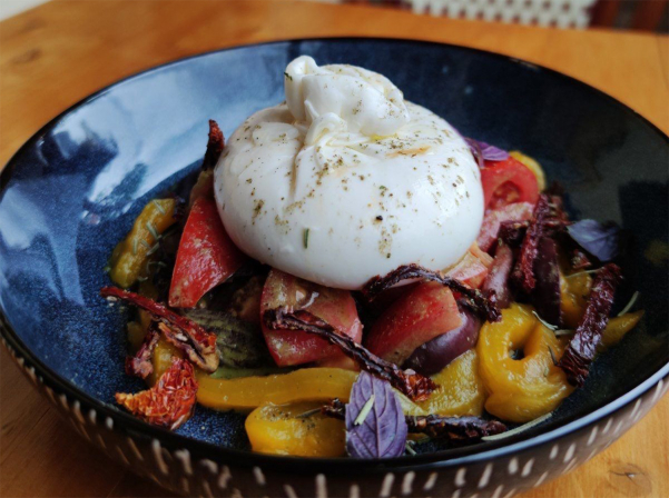 Papanino House-ի «իտալական» անունն ու շեֆի «սյուռ» համերը