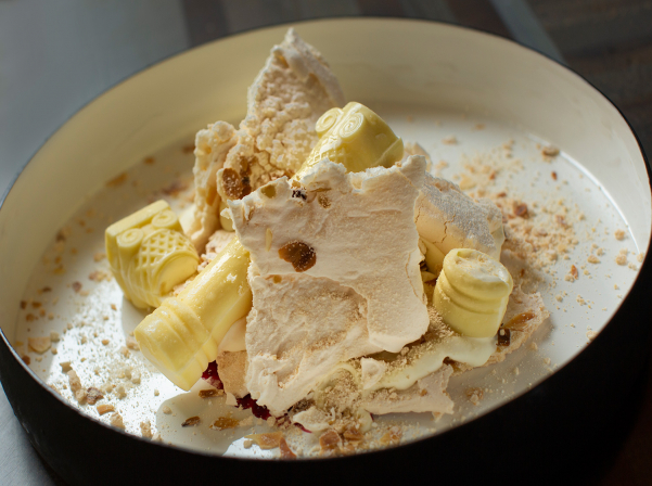 Անահիտ Միքայելյան. Հրաշագործ հրուշակագործի երջանկության սիմֆոնիան